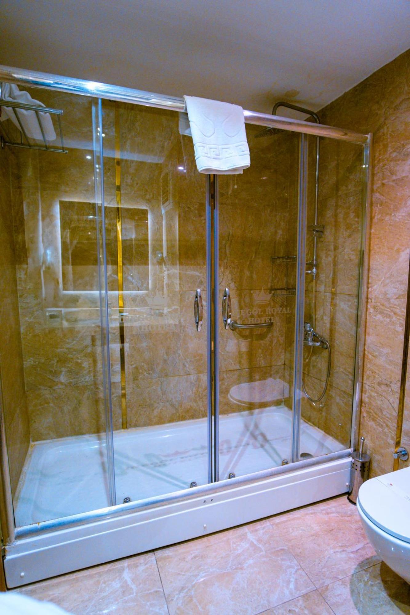 Royal Hotel Inegol Екстериор снимка