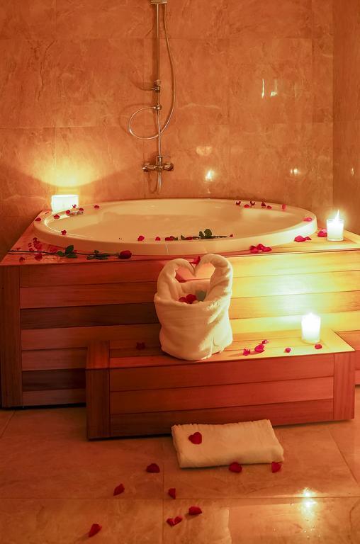 Royal Hotel Inegol Стая снимка