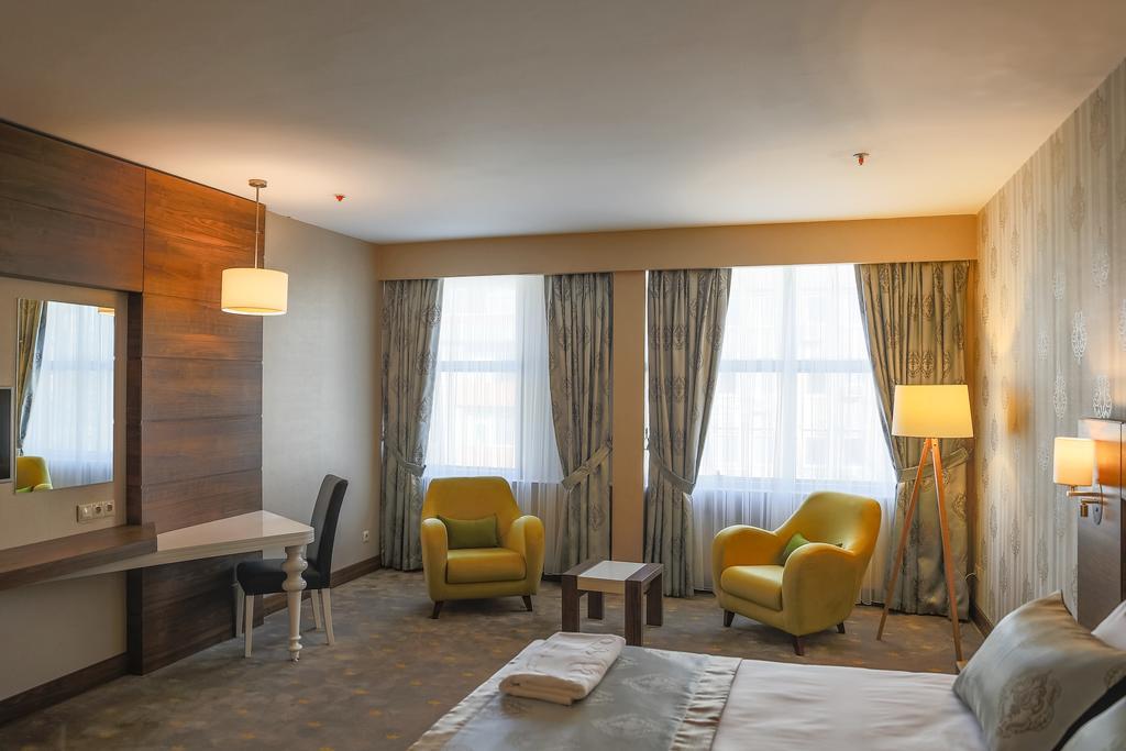 Royal Hotel Inegol Стая снимка