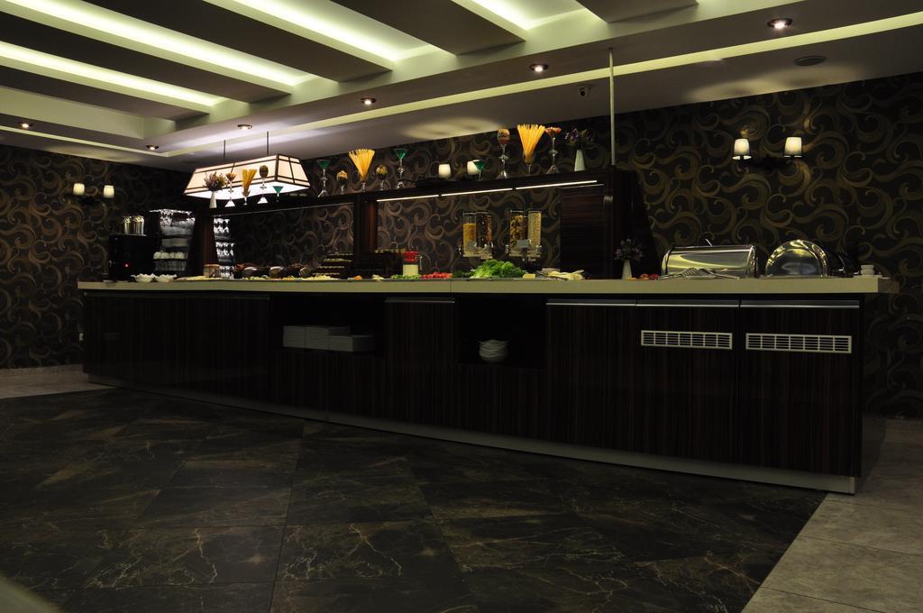 Royal Hotel Inegol Екстериор снимка